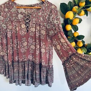 AE floral boho peasant bell sleeve top